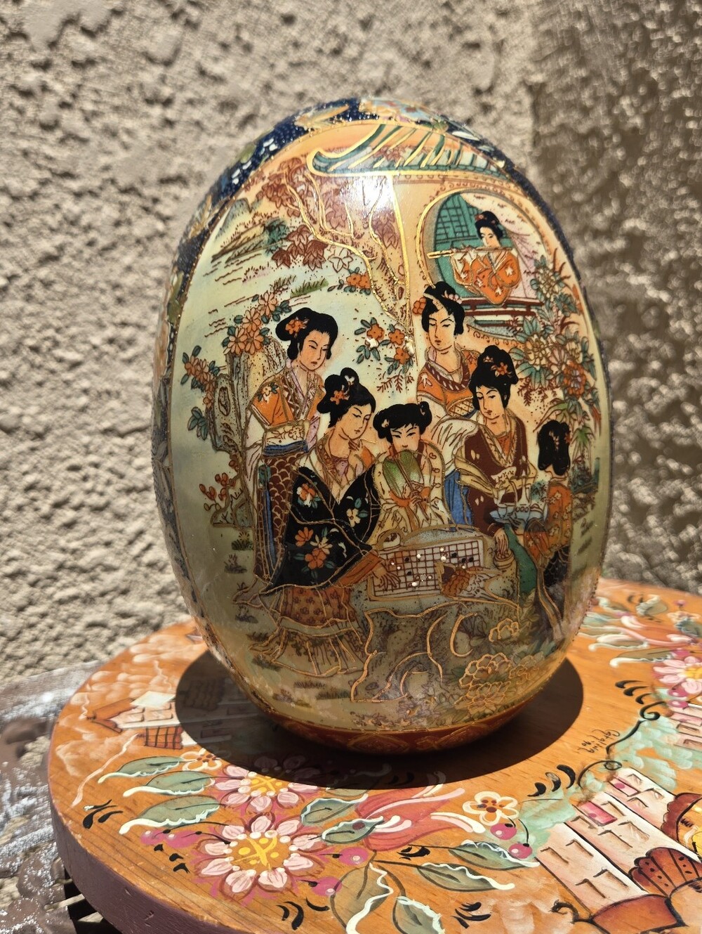 VTG Satsuma Royal Cloisonne Style Porcelain Hand-Painted Large Egg Geisha